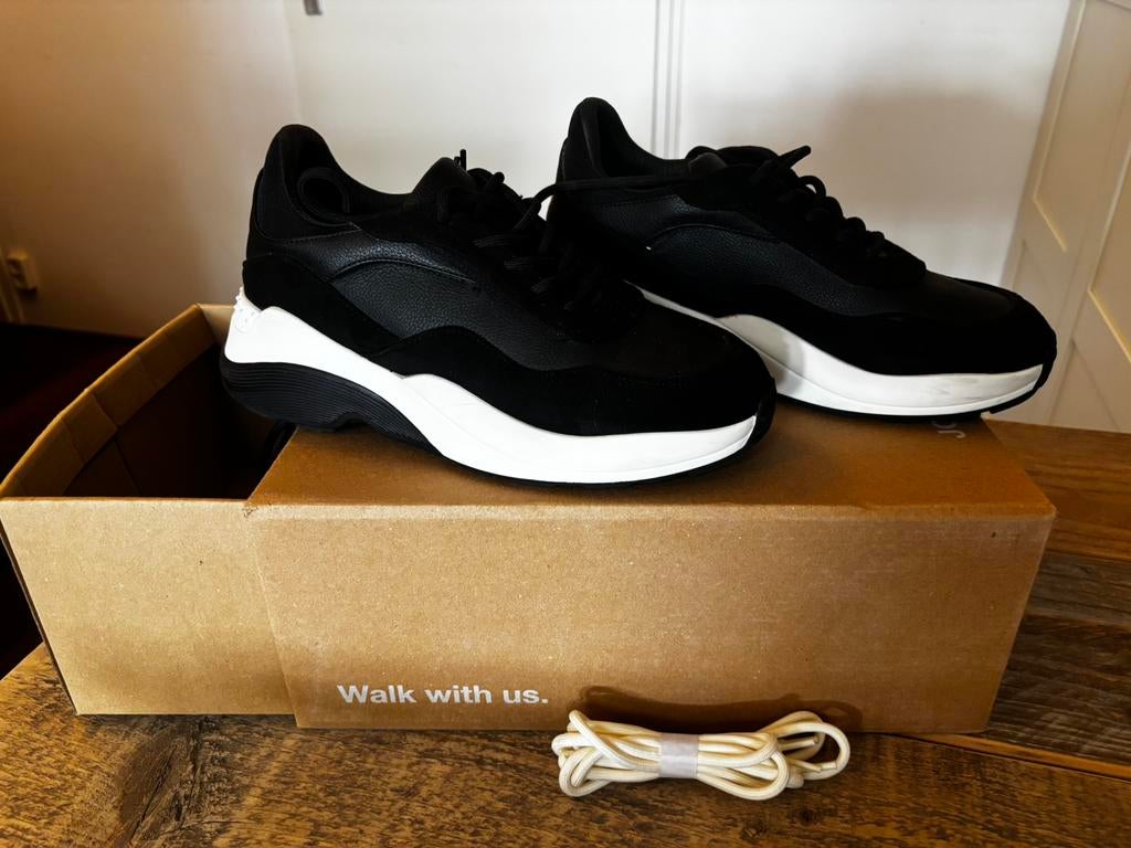Joline Jolink sneakers, NIEUW, Ophalen of Verzenden, Zo goed als nieuw, Sneakers of Gympen