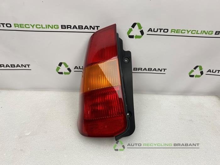 Achterlicht links van een Mitsubishi Space Star, Gebruikt, -, -, Ophalen of Verzenden