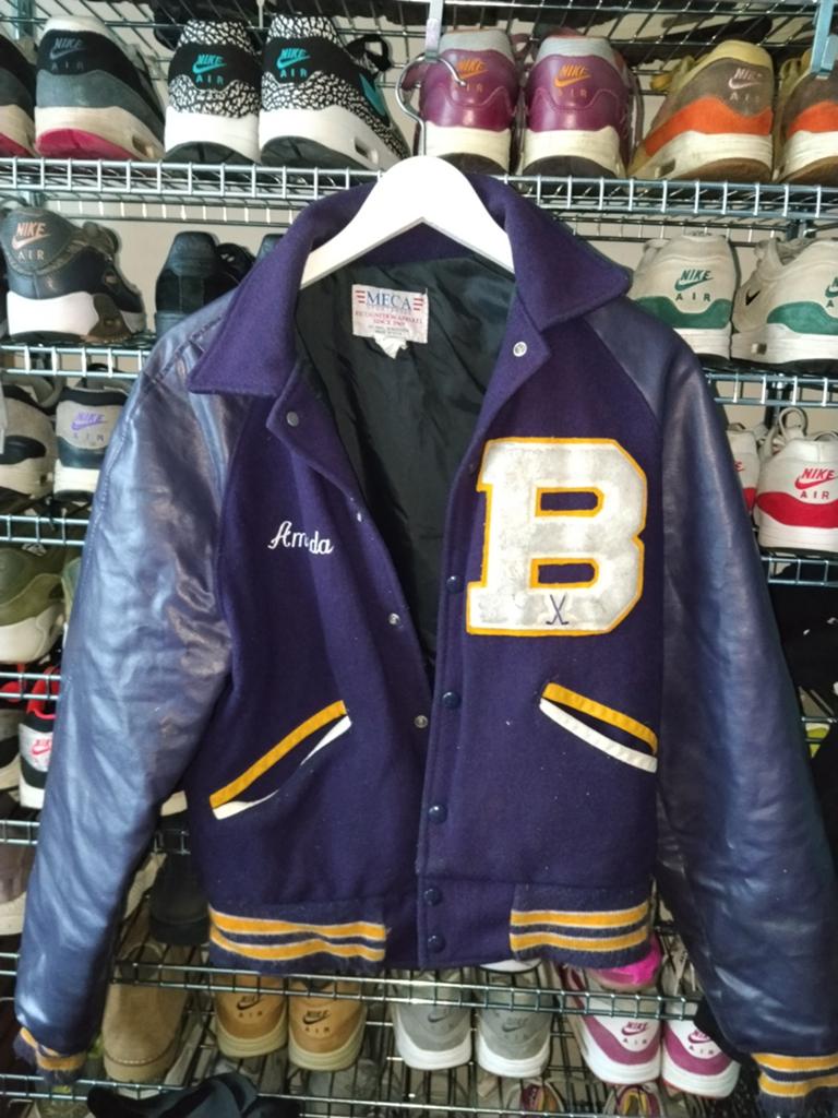 Meca Varsity Jas Maat S Paars met Leren Mouwen, Kleding | Dames, Overige Dameskleding, Mecca, Ophalen of Verzenden, Gedragen