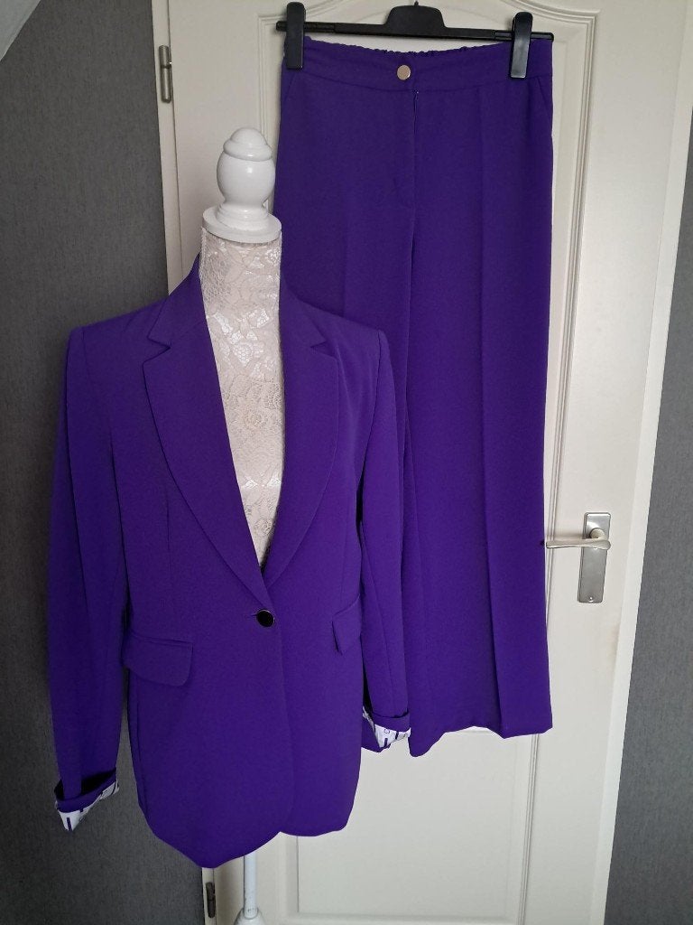 Broekpak Label Dot Broek 40 jasje 38  Pak NIEUWPRIJS €300.-, Maat 38/40 (M), Kostuum of Pak, Paars, Nieuw