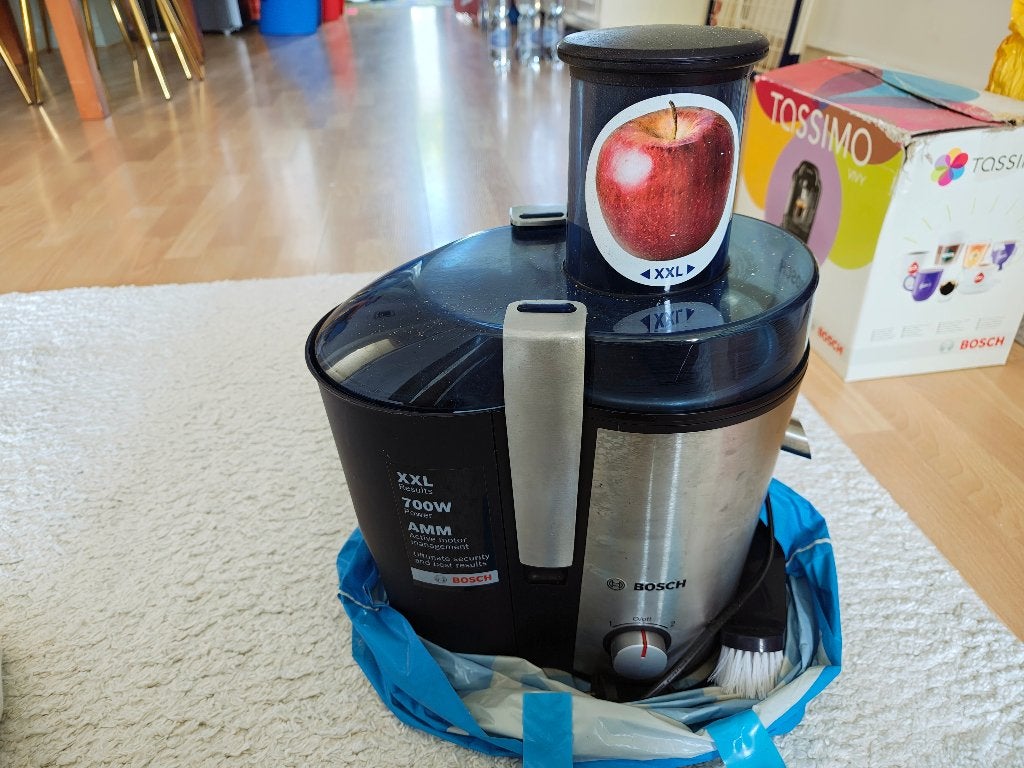 Bosch Sapcentrifuge, Ophalen, Zo goed als nieuw, Elektrisch, Sapcentrifuge