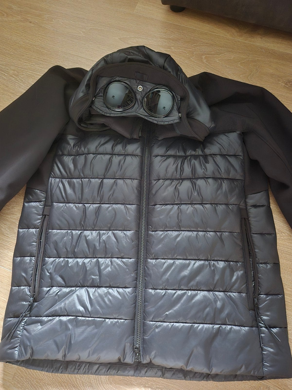 CP Company jas met capuchon en bril - Maat 50, Kleding | Heren, Jassen | Winter, Ophalen, CP Company, Maat 48/50 (M), Zwart