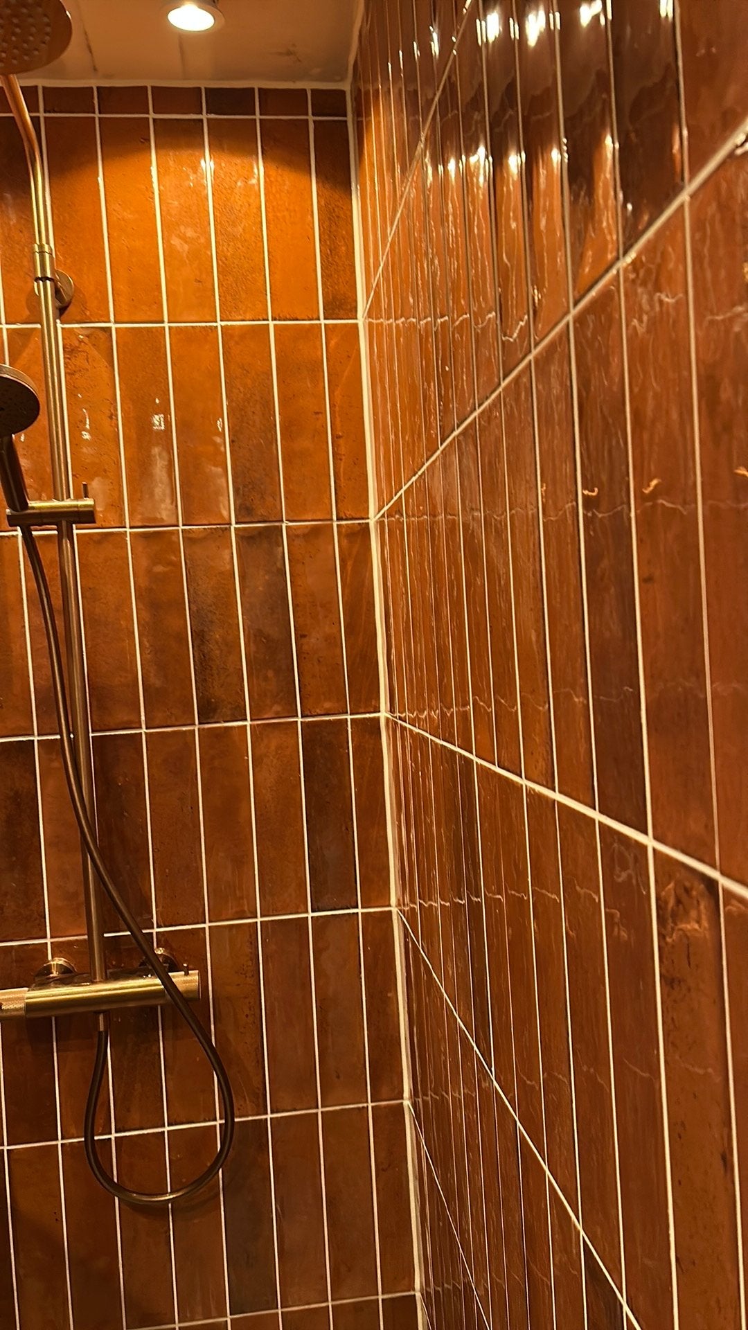 badkamer tegels vintage retro oranje terracotta, Doe-het-zelf en Verbouw, Tegels, Ophalen, Zo goed als nieuw, 20 tot 40 cm, Minder dan 5 m²