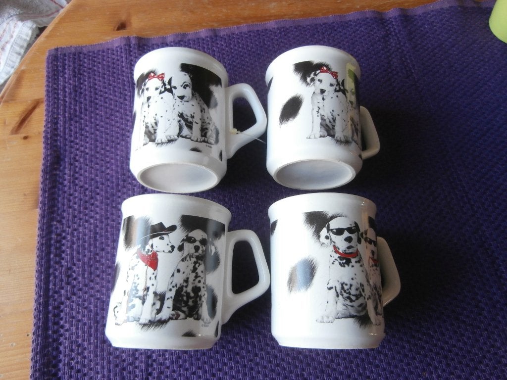 mokken mok beker film 101 echte dalmatiërs Walt Disney, Ophalen of Verzenden, Overige figuren, Zo goed als nieuw, Servies