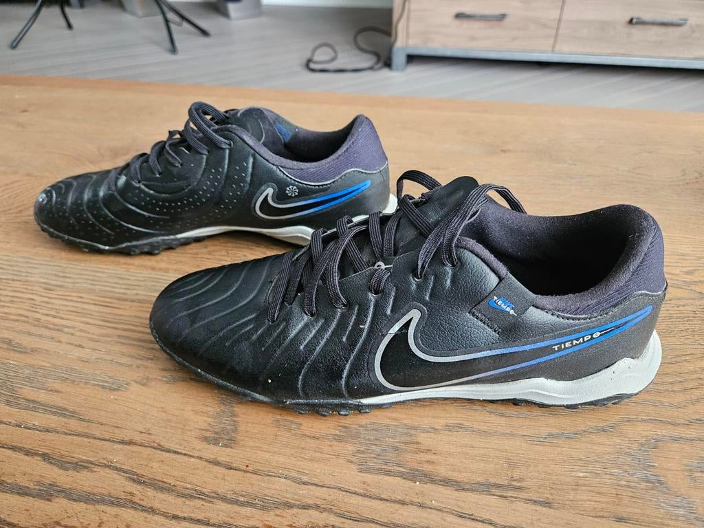 Nike Tiempo Legend 10 Academy Ic zaalvoetbalschoenen, Maat XS of kleiner, Ophalen of Verzenden, Zo goed als nieuw, Schoenen