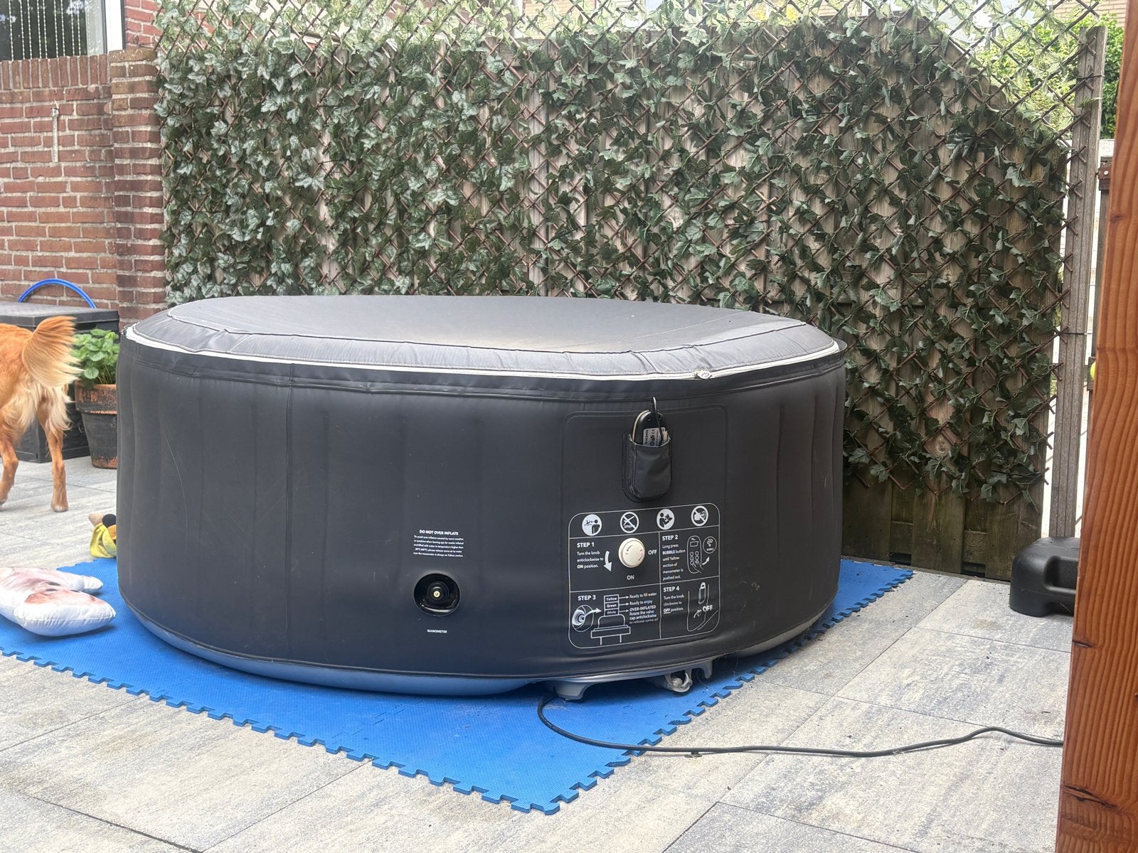 Goed werkende MSpa Jacuzzi 180 cm - 4/6 personen, Ophalen, Gebruikt, Opblaasbaar