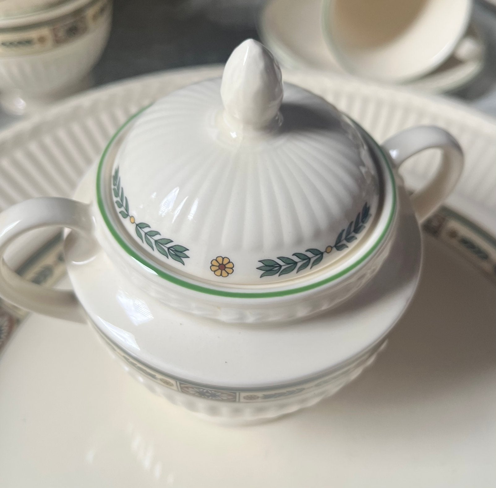 Suikerpot wedgwood carlton, Antiek en Kunst, Ophalen of Verzenden