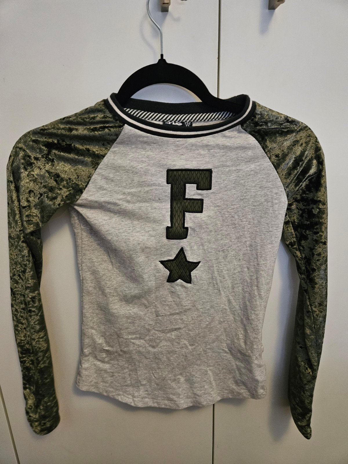 Like FLO shirt maat 152 met fluwelen mouwen, Gebruikt, Meisje, Like FLO, Ophalen of Verzenden