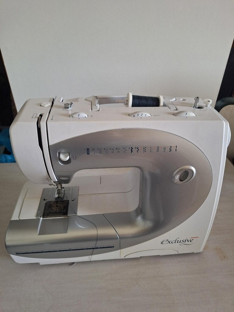 Naaimachine / Lockmachine, Ophalen, Nieuw, Lockmachine, Bernina