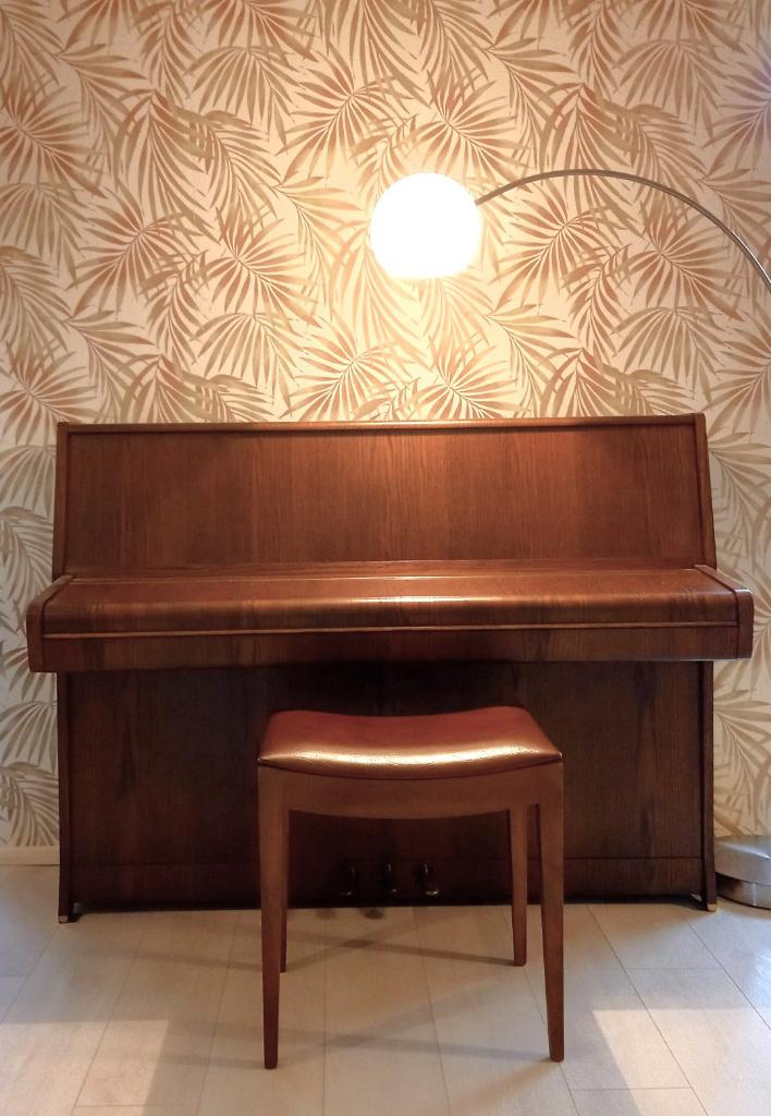 Rösler akoestische piano, bruin gesatineerd, uit 1984, Ophalen, Gebruikt, Bruin, Piano