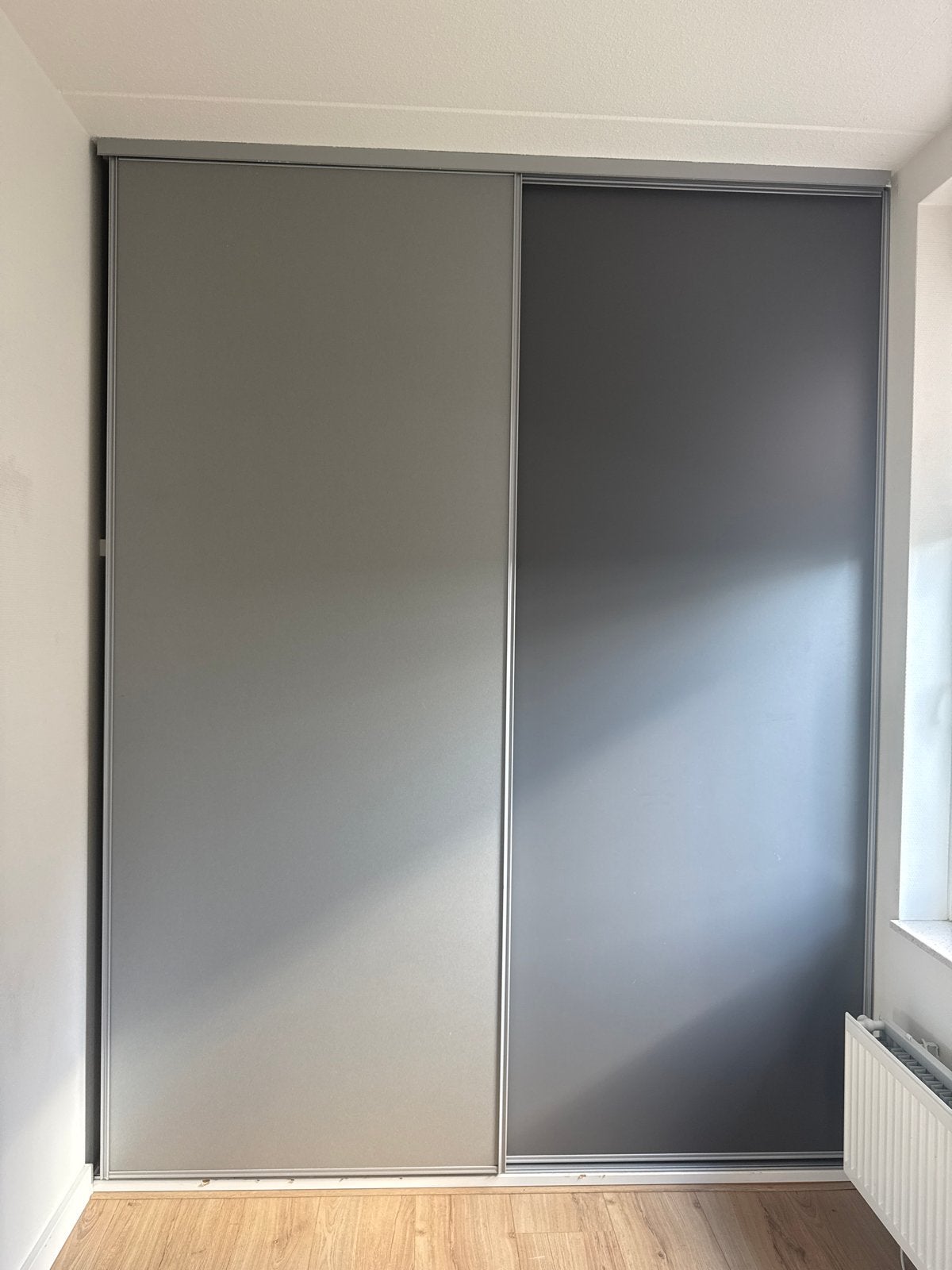 Twee schuifdeuren voor een kledingkast, Ophalen, Gebruikt, 150 tot 200 cm, 200 cm of meer