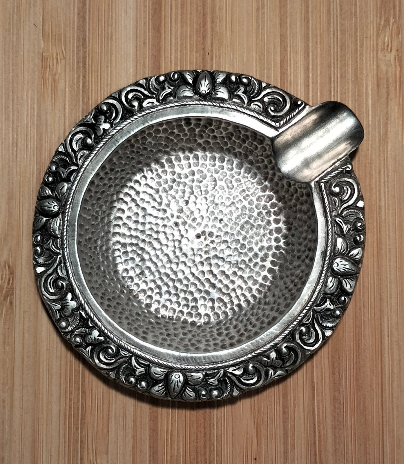 Zilveren Djokja asbak, Antiek en Kunst, Ophalen, Zilver