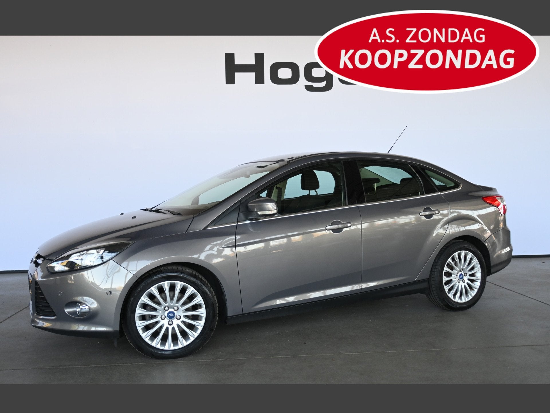 Ford Focus 1.6 EcoBoost Titanium Clima Trekhaak Pdc Cruise c, Auto's, Ford, Stof, Gebruikt, 4 cilinders, Origineel Nederlands