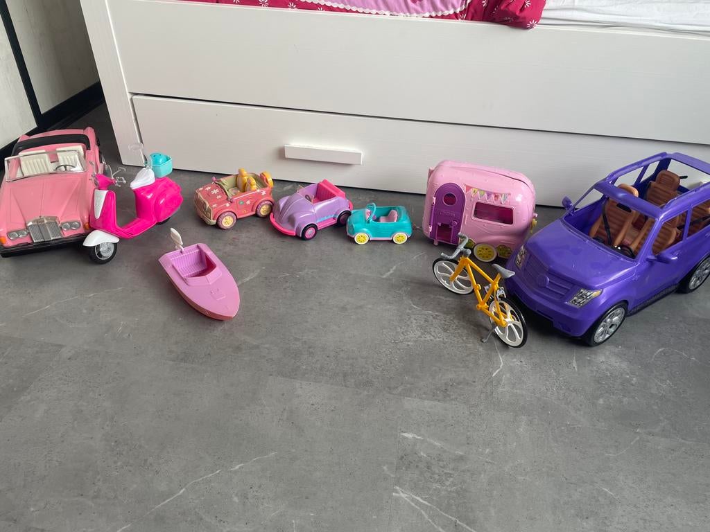 Barbie auto’s, caravan, scooter, fiets, boot, Kinderen en Baby's, Ophalen, Zo goed als nieuw, Barbie