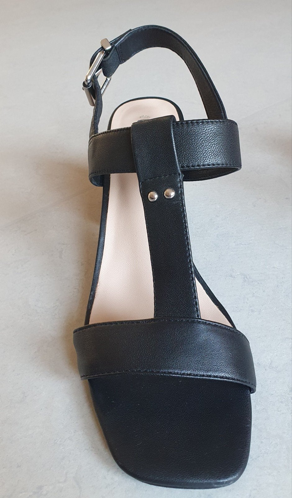 Zwarte leren sandalen maat  41 met blokhak, leer, Kleding | Dames, Schoenen, Zwart, Kiomi, Nieuw, Sandalen of Muiltjes