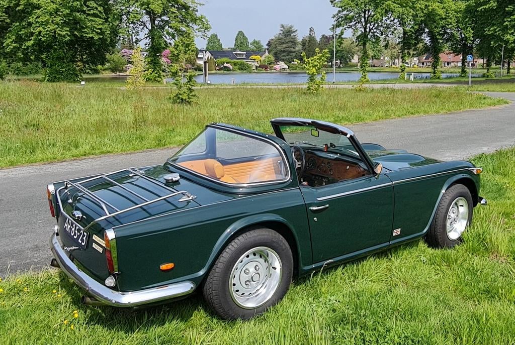 Triumph Tr250 2.5 1968 Groen, Achterwielaandrijving, Overige modellen, Cabriolet, 1039 kg
