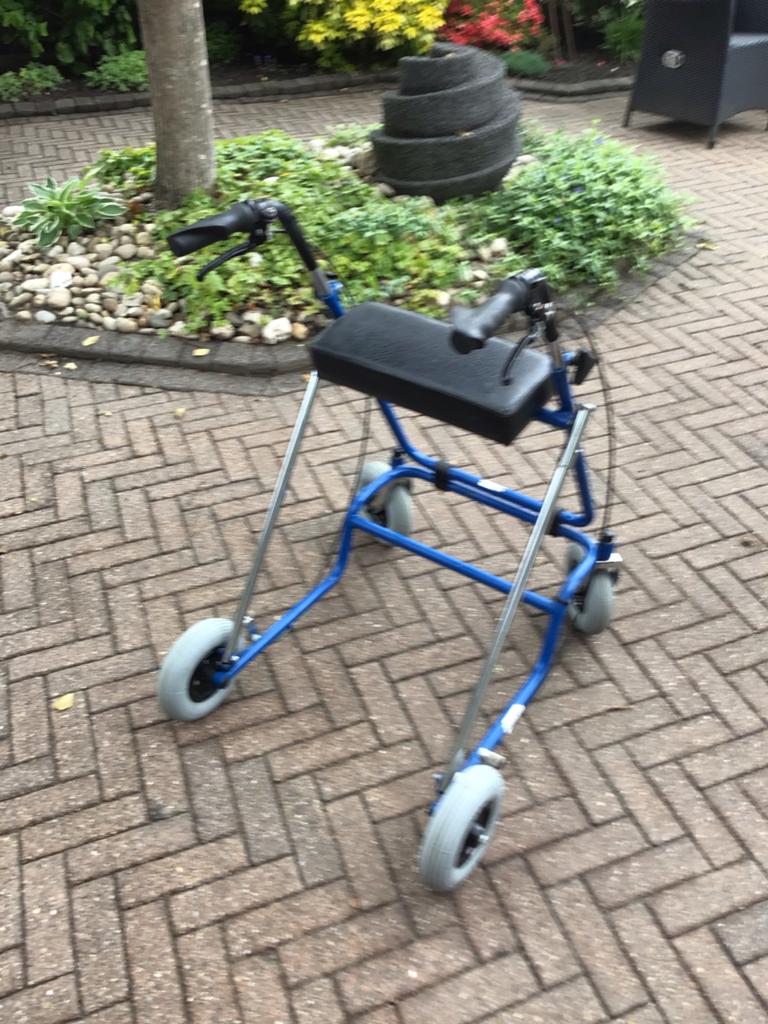 Rollator, Ophalen of Verzenden, Lichtgewicht, Gebruikt