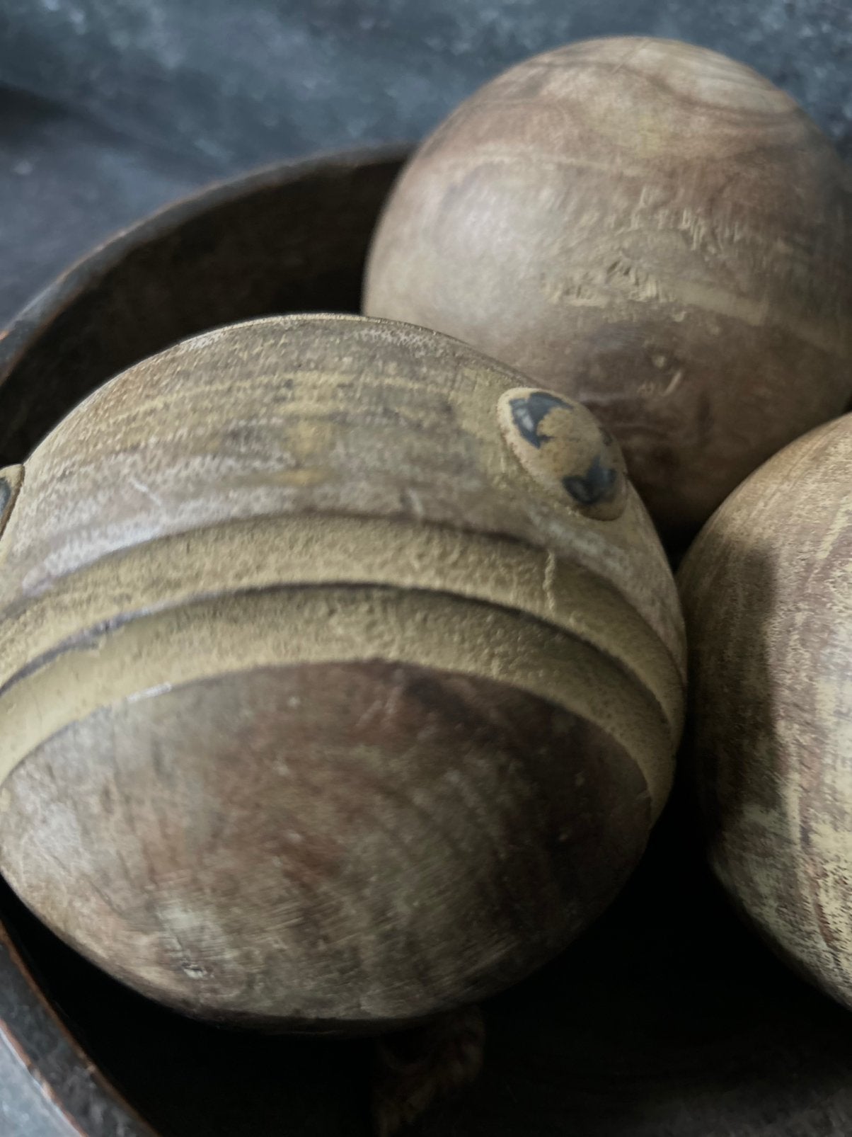 Houten decoratie bal per stuk 10,- sober oosters, Antiek en Kunst, Curiosa en Brocante, Ophalen of Verzenden