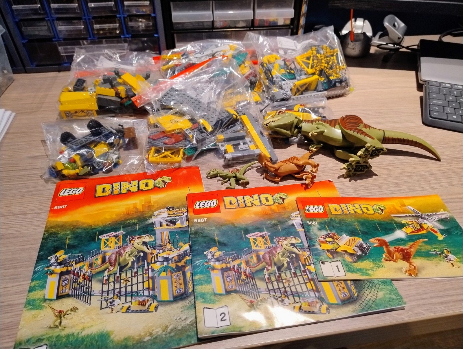 Lego Dino - Dino Defense HQ (5887), Lego, Ophalen of Verzenden, Zo goed als nieuw, Complete set