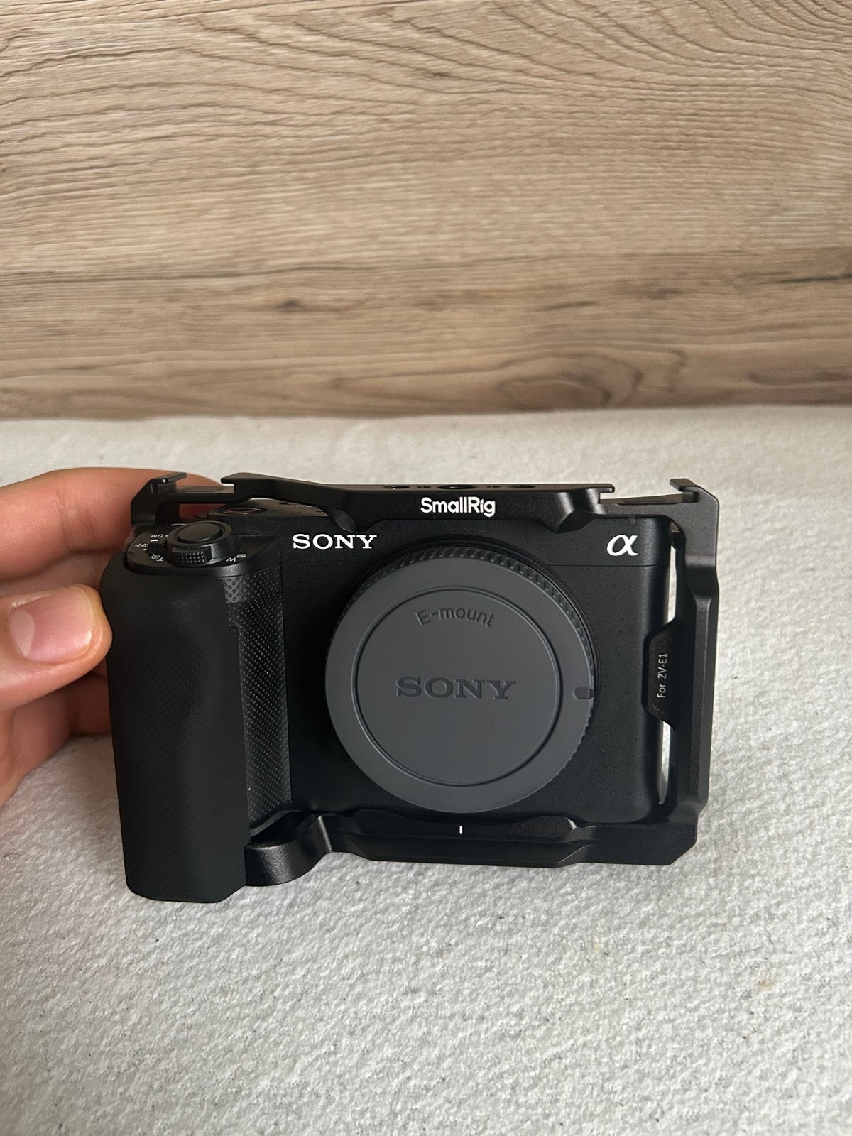 Sony ZV-E1 Full-Frame met SmallRig Cage, Audio, Tv en Foto, Fotocamera's Digitaal, Compact, Ophalen of Verzenden, Zo goed als nieuw