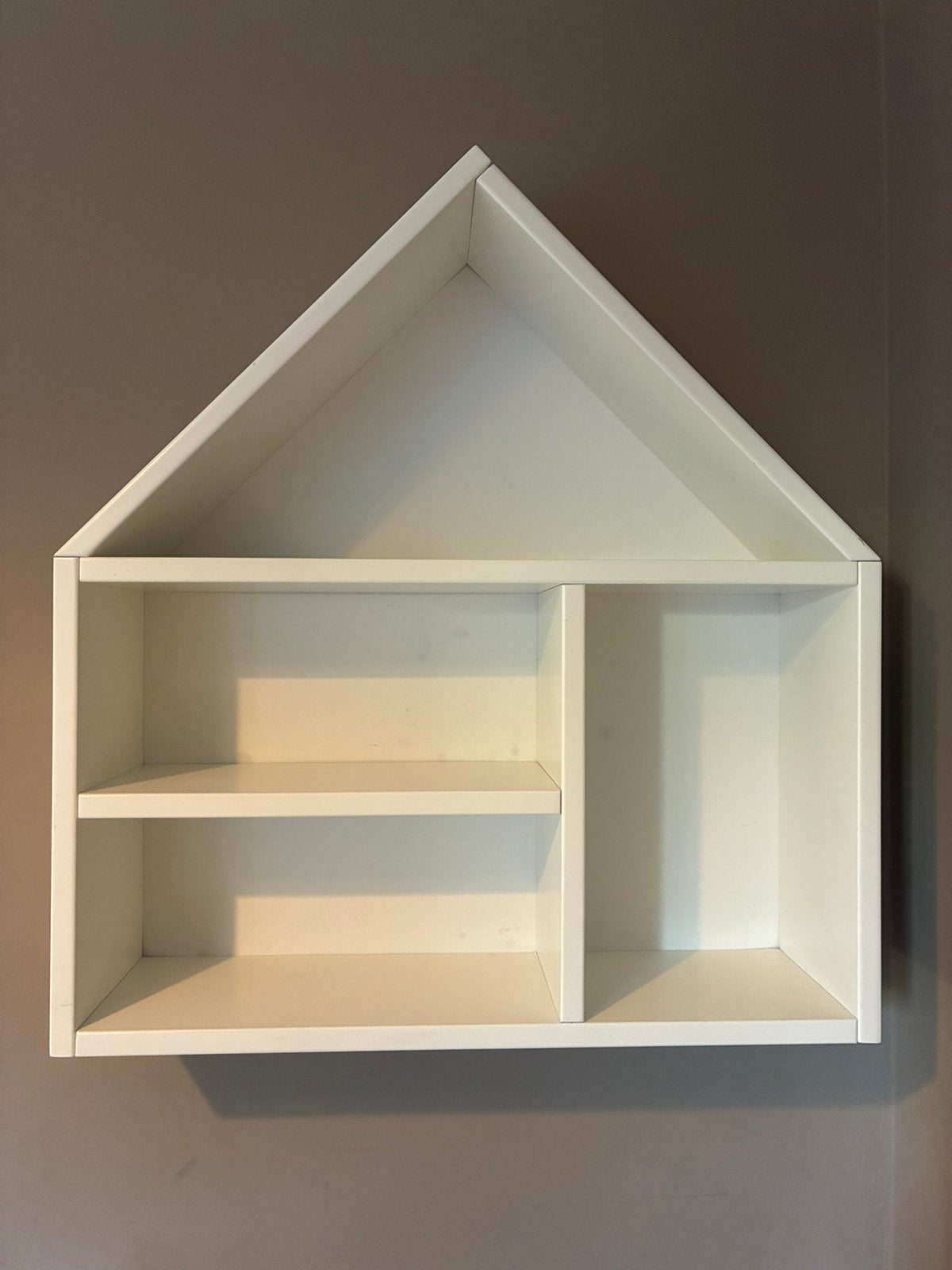VTwonen Wandplank/kastje boven commode of in kinderkamer, Ophalen, Zo goed als nieuw