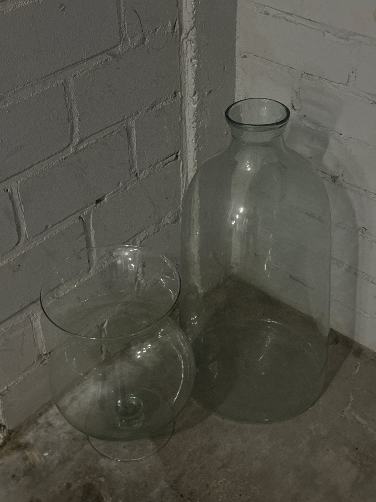 Grote glazen vaas en vissenkom, Ophalen