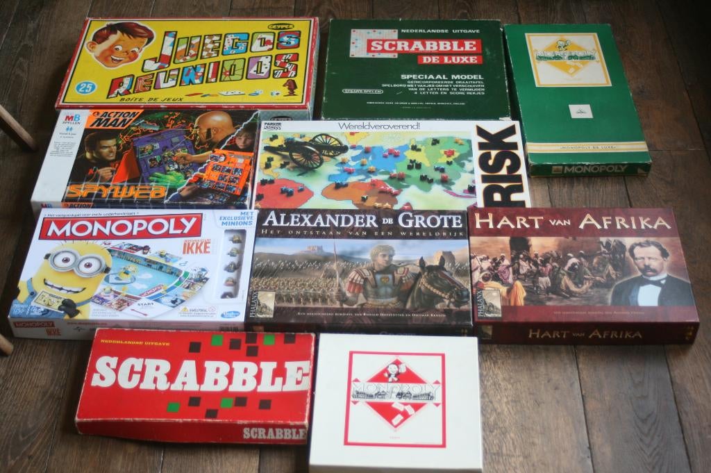 10 spellen scrabble, monopoly, 999 games, scrabble, risk,..., Ophalen, Zo goed als nieuw