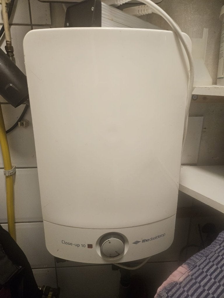 Itho Daalderop Close-in 10 liter elektrische boiler 2200 W, Ophalen, Boiler, Minder dan 20 liter, Minder dan 3 jaar oud