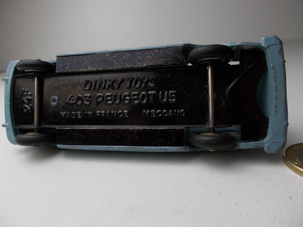 1958 Dinky Toys 24F FAMILIALE 403 PEUGEOT U5 Stationcar (B), Ophalen of Verzenden, Zo goed als nieuw, Auto, Dinky Toys