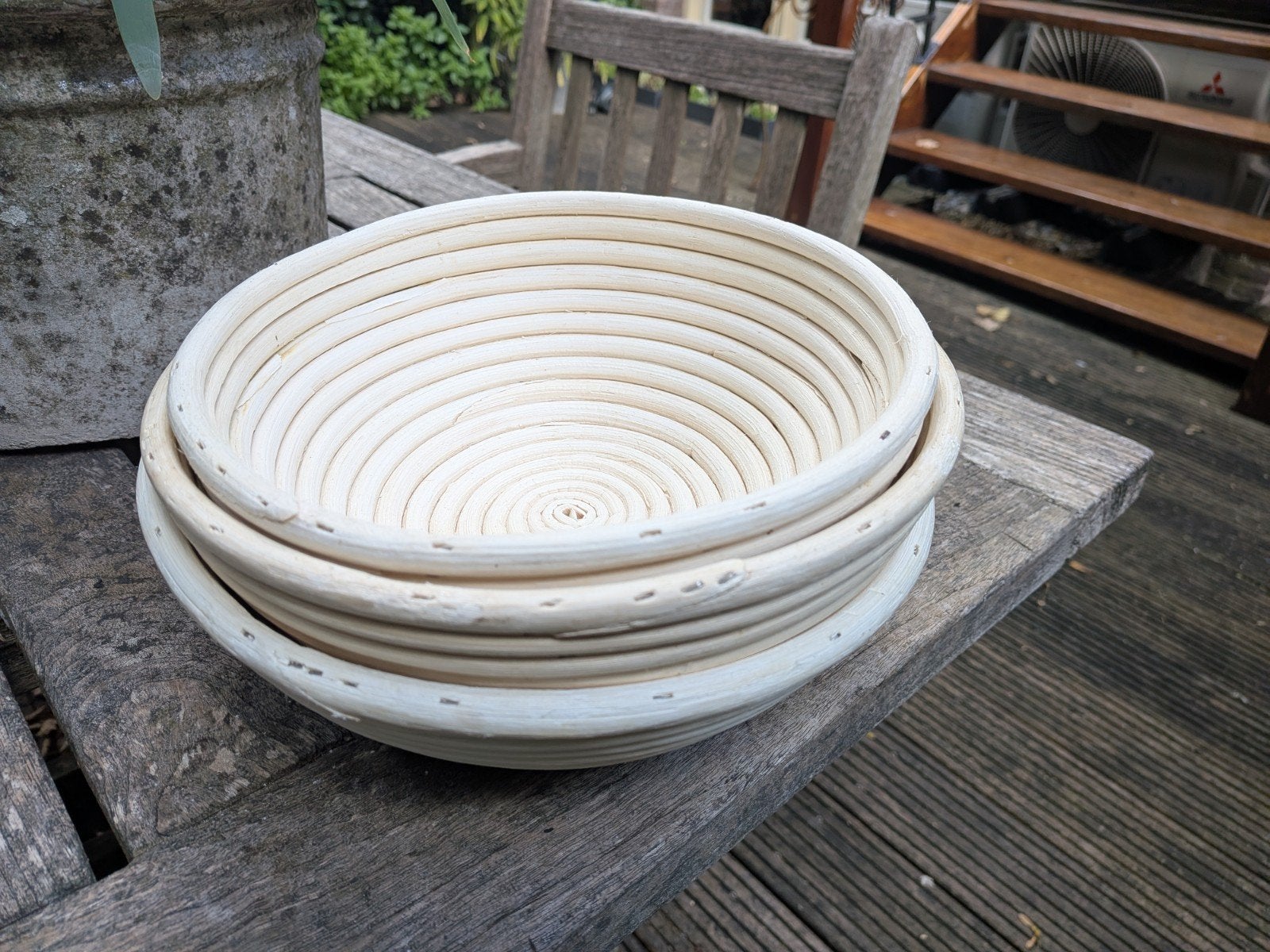 3 rijsmandjes voor brood (2x 23cm, 1x 21cm), Ophalen of Verzenden, Gebruikt, Natuurlijk materiaal