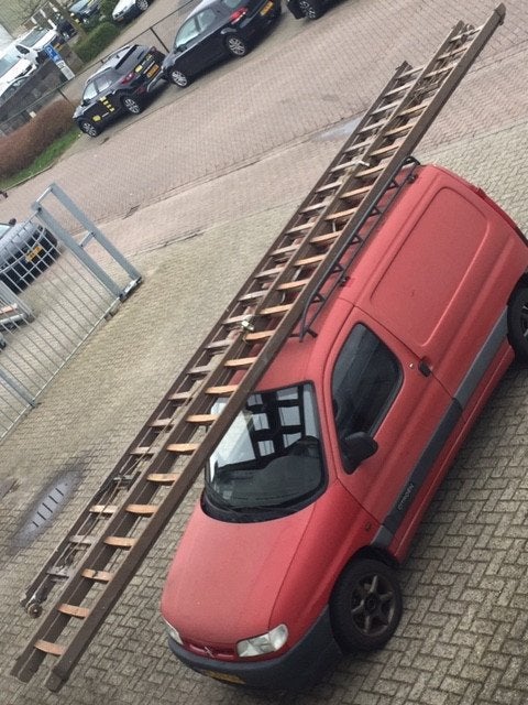Oude houten schilders ladders, Doe-het-zelf en Verbouw, Ladders en Trappen, Ophalen, Gebruikt, Ladder, Opvouwbaar of Inschuifbaar
