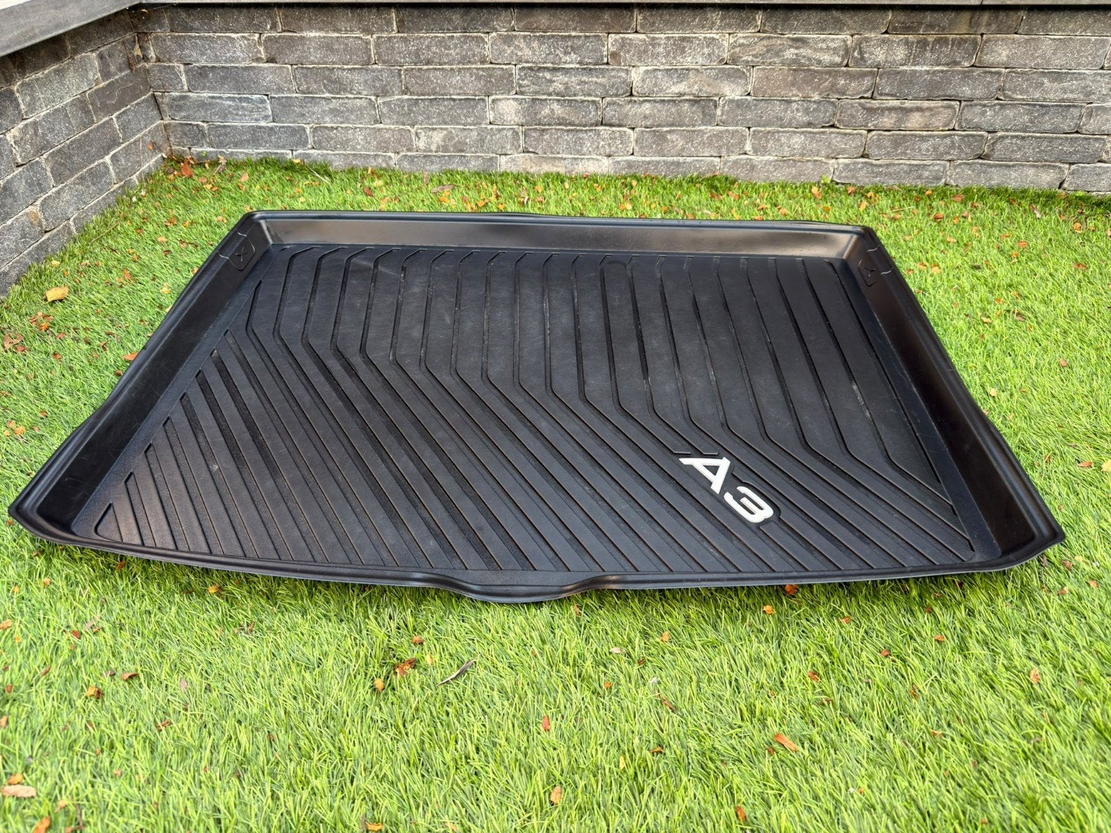 Originele Audi A3 8Y bagageruimtemat / kofferbakmat, Ophalen, Zo goed als nieuw