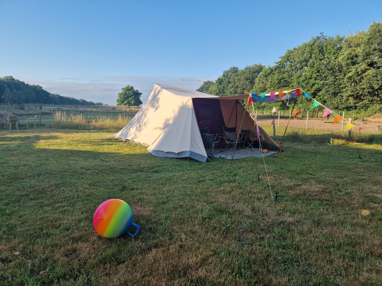 De Waard Jan van Gent 4-persoons tent, uitstekende staat, Caravans en Kamperen, Tenten, Ophalen, Zo goed als nieuw, Tot en met 4