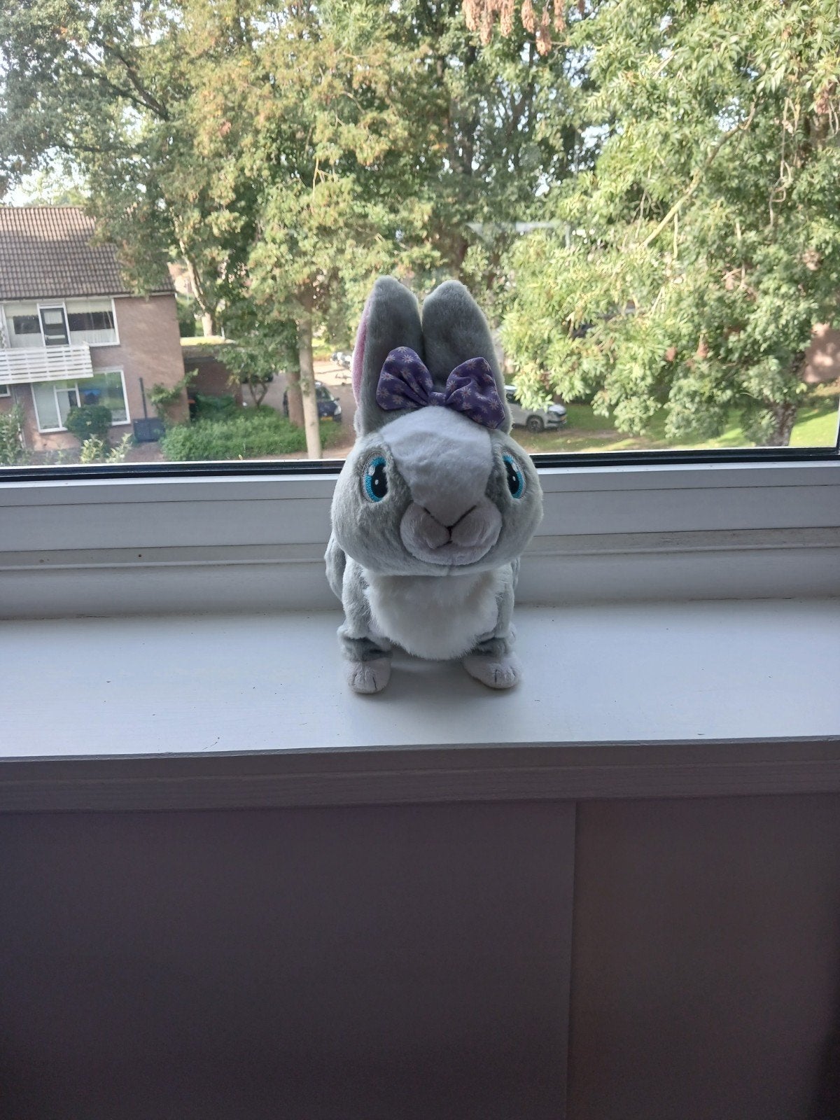 Schattig grijs konijn knuffel met paarse strik, Ophalen, Overige merken, Overige karakters, Grijs
