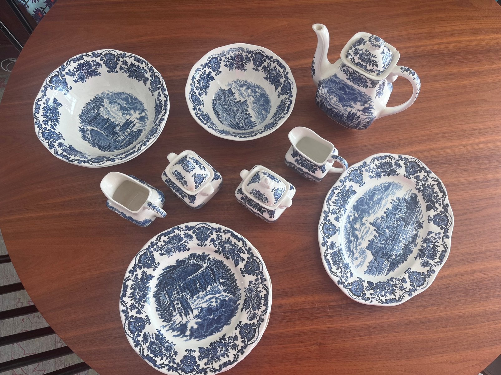 Wedgewood Royal Homes of Britain, Ophalen