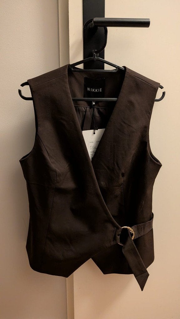 NIKKIE Bruin Gilet / Vest – Maat 36 – Nieuw, Ophalen, Nieuw, Maat 36 (S), Bruin