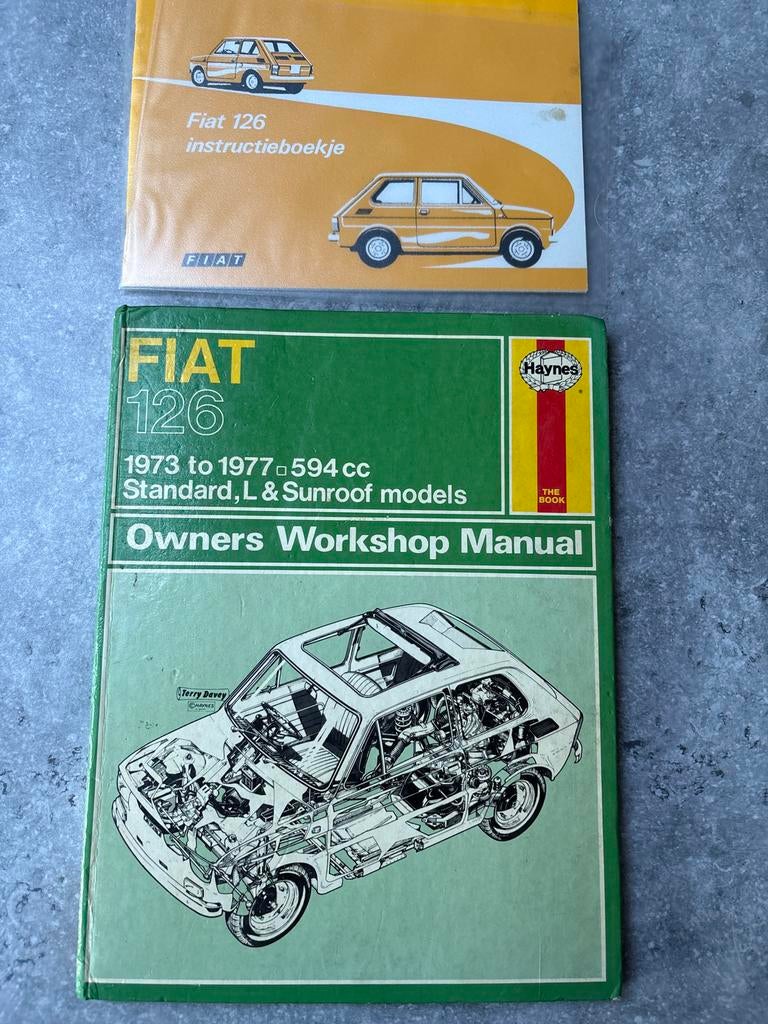 Fiat 126 Werkplaatshandboek en Instructieboekje, Ophalen of Verzenden, Gelezen, Overige merken