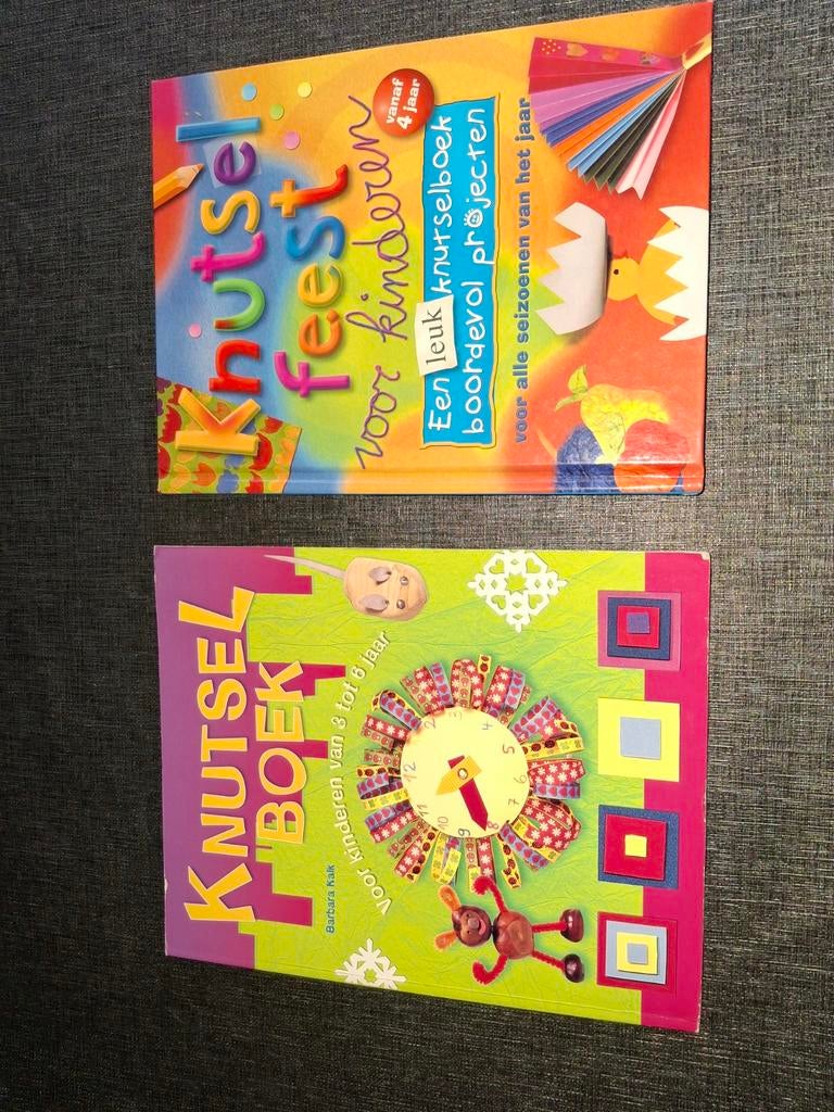 2 knutselboeken, Ophalen, Zo goed als nieuw