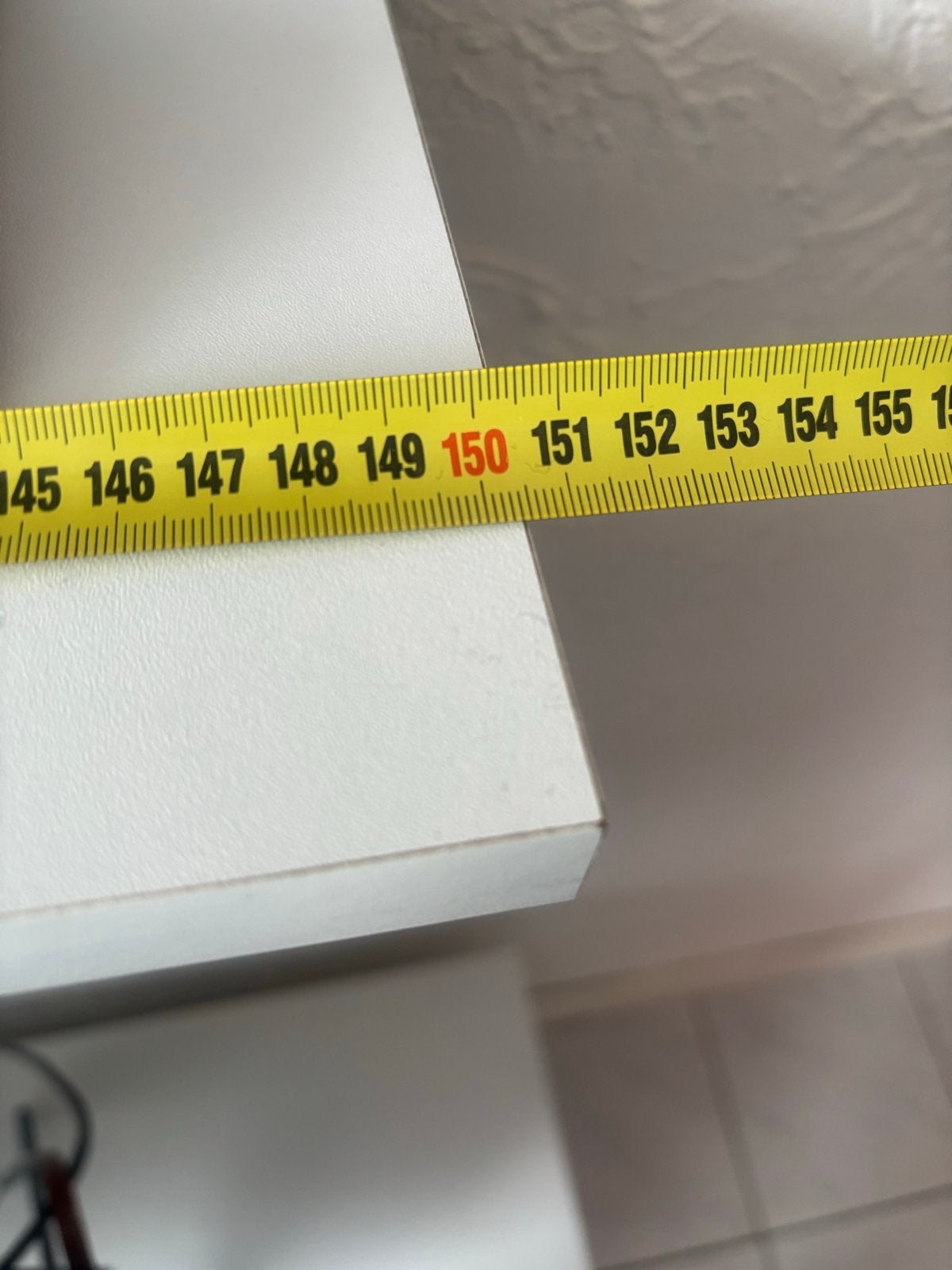 Moderne witte tv-meubel met opbergruimte en vitrinekast, Ophalen, Gebruikt, 100 tot 150 cm, 25 tot 50 cm