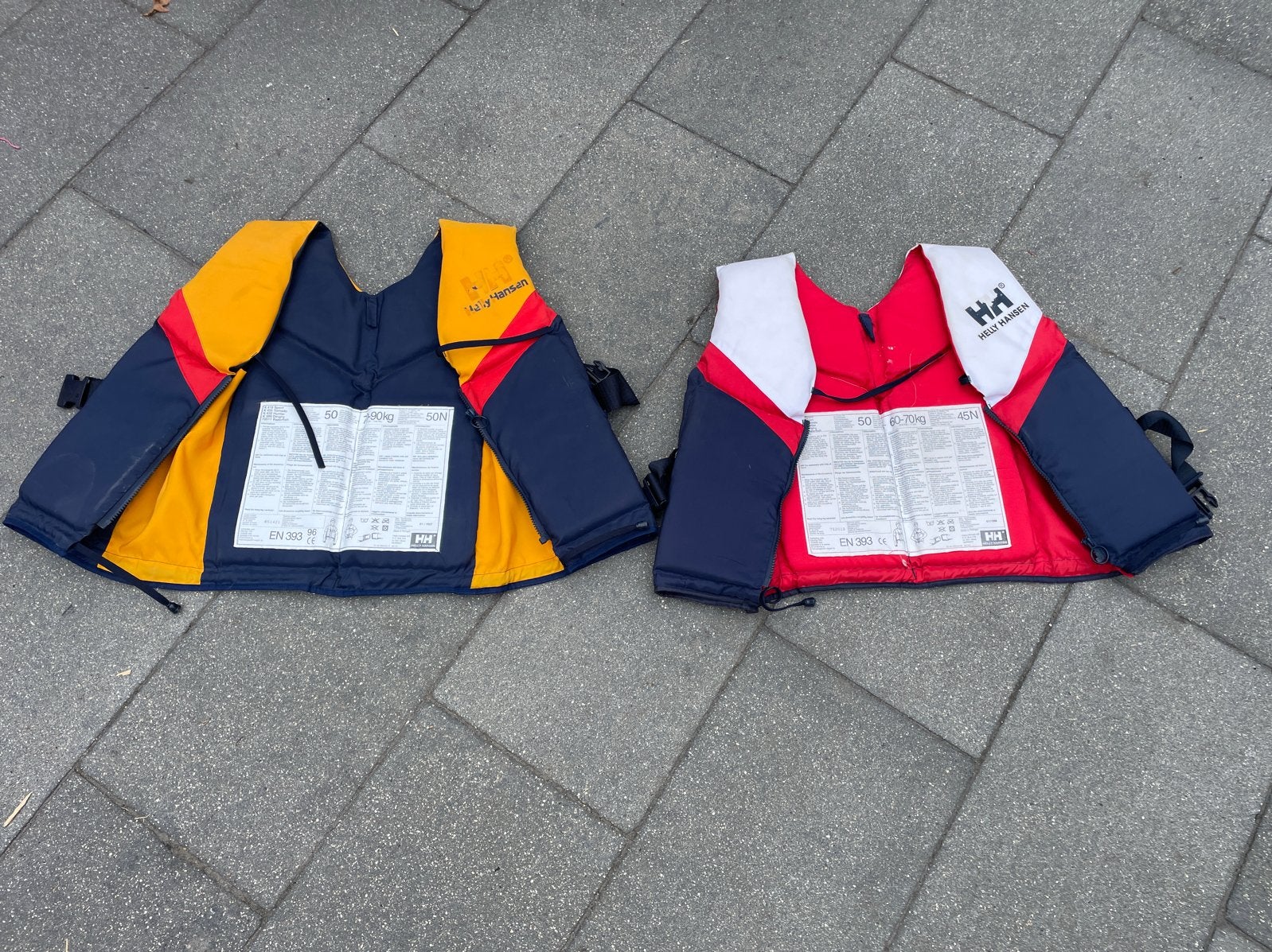 Zwemvesten Helly Hansen (2 stuks), Ophalen of Verzenden, Gebruikt