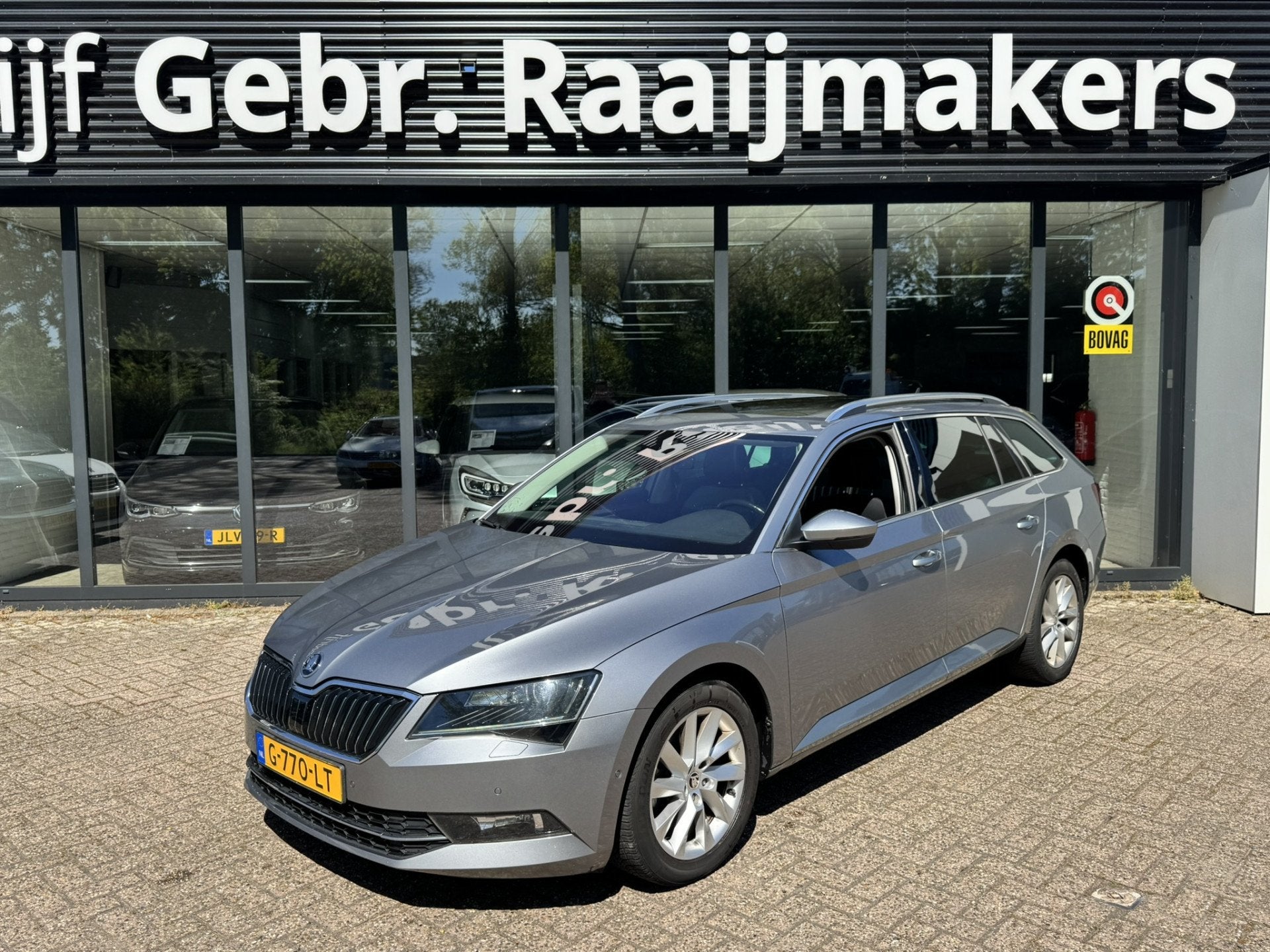 Skoda Superb Combi 2.0 TDI Style*Panoramadak*Leder*6525 nett, Auto's, Voorwielaandrijving, Gebruikt, Euro 6, 4 cilinders