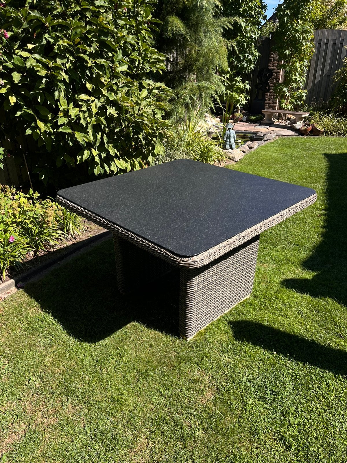Rotan tuintafel grijs 110x110x70 cm, Ophalen, Gebruikt, Vierkant, Wicker