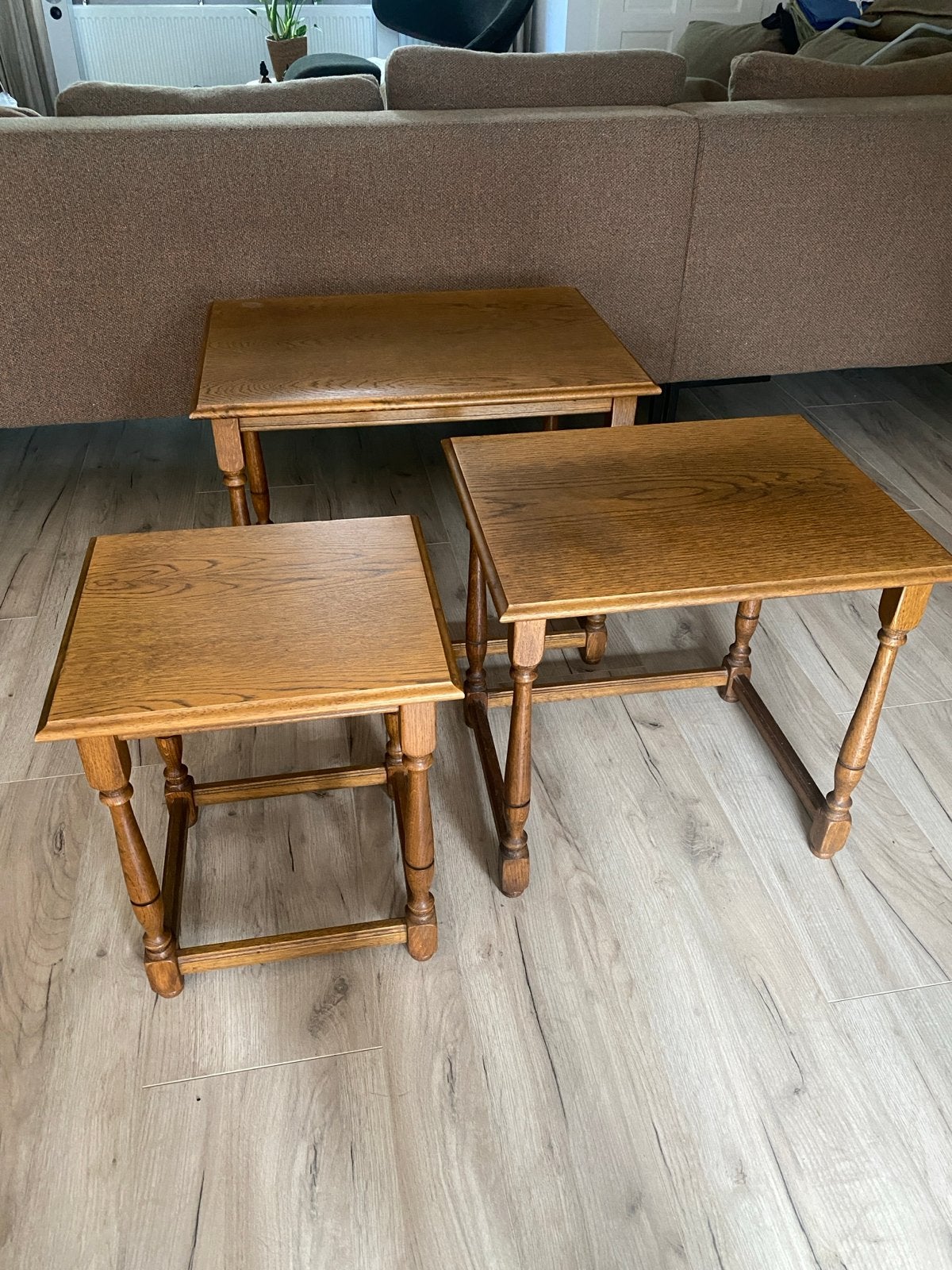Set van 3 eikenhouten bijzettafels, Huis en Inrichting, Ophalen, Minder dan 50 cm, 50 tot 100 cm, Zo goed als nieuw
