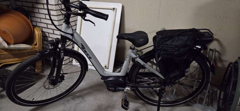 fiets  E BIKE, Versnellingen, Zo goed als nieuw, Schijfrem, 53 tot 57 cm