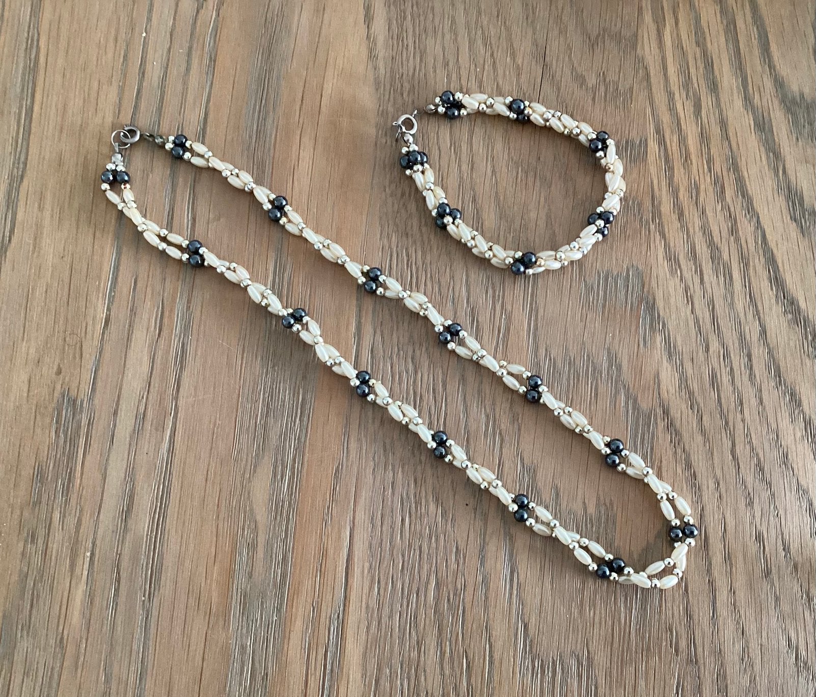 Ketting en armband (vintage), Ophalen of Verzenden, Gebruikt, Overige materialen