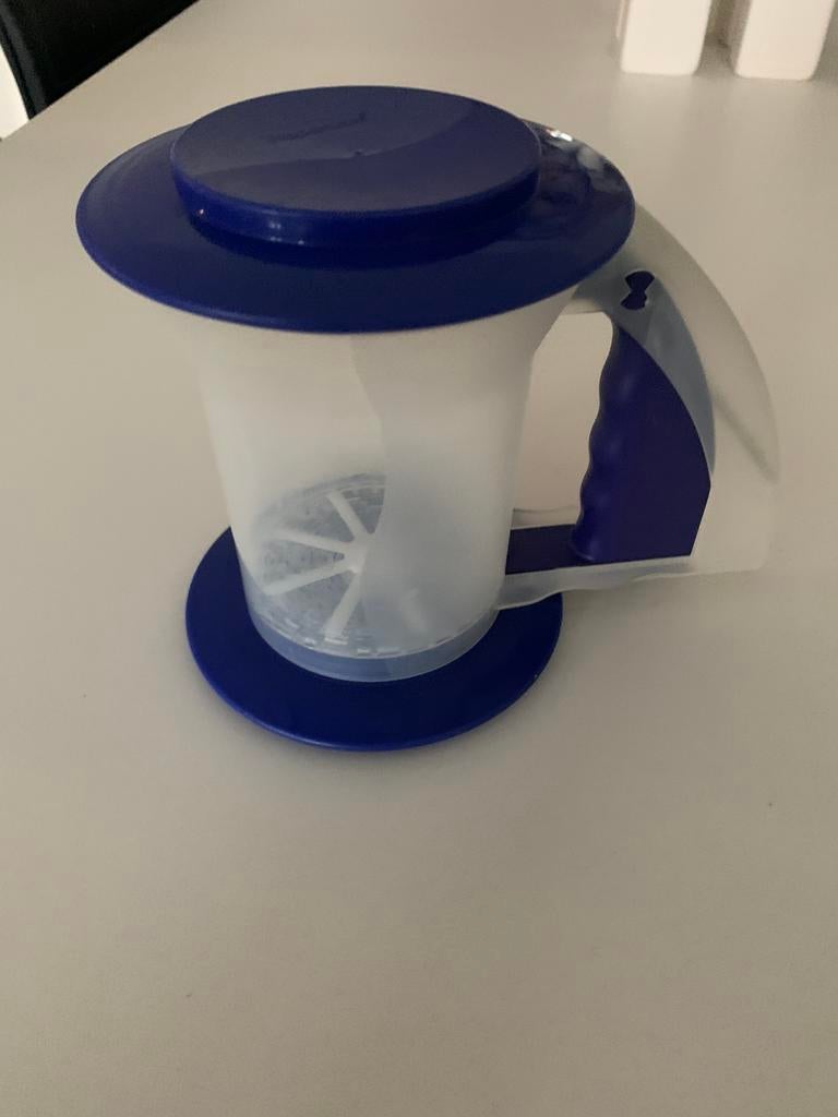 Tupperware zeef bloem molen / poeder suikerstrooier, Huis en Inrichting, Ophalen of Verzenden, Zo goed als nieuw, Overige typen