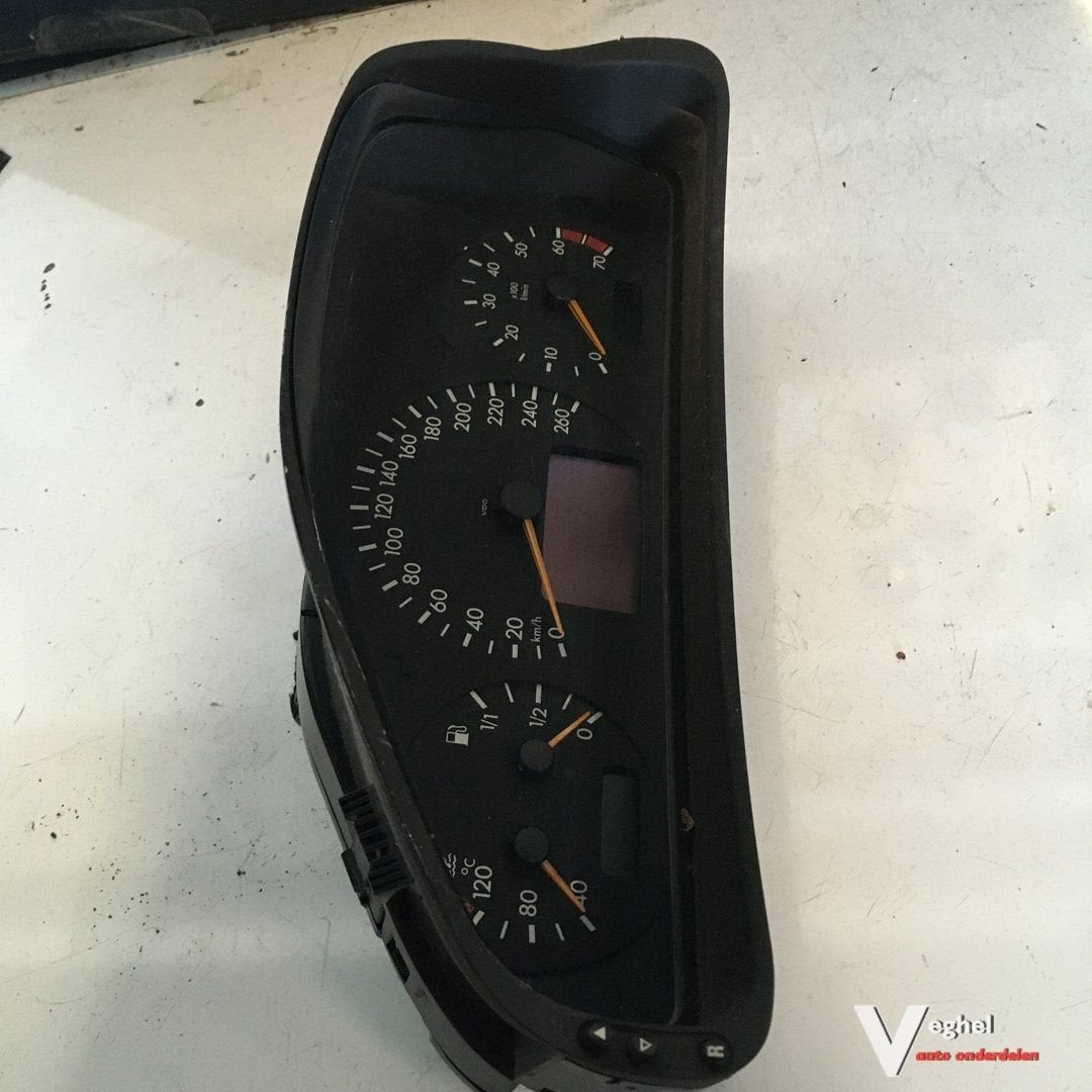 Mercedes CLK 2.0 Compressor automaat 2000 2500045  Km Teller, Gebruikt, -, -, Ophalen of Verzenden