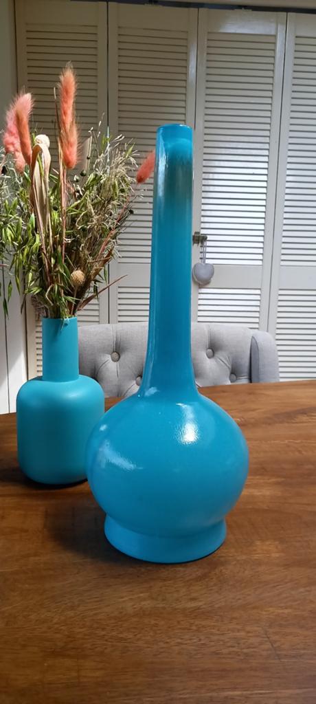 3 vrolijke blauwe vazen i.z.g.s., Ophalen of Verzenden, Blauw, Glas