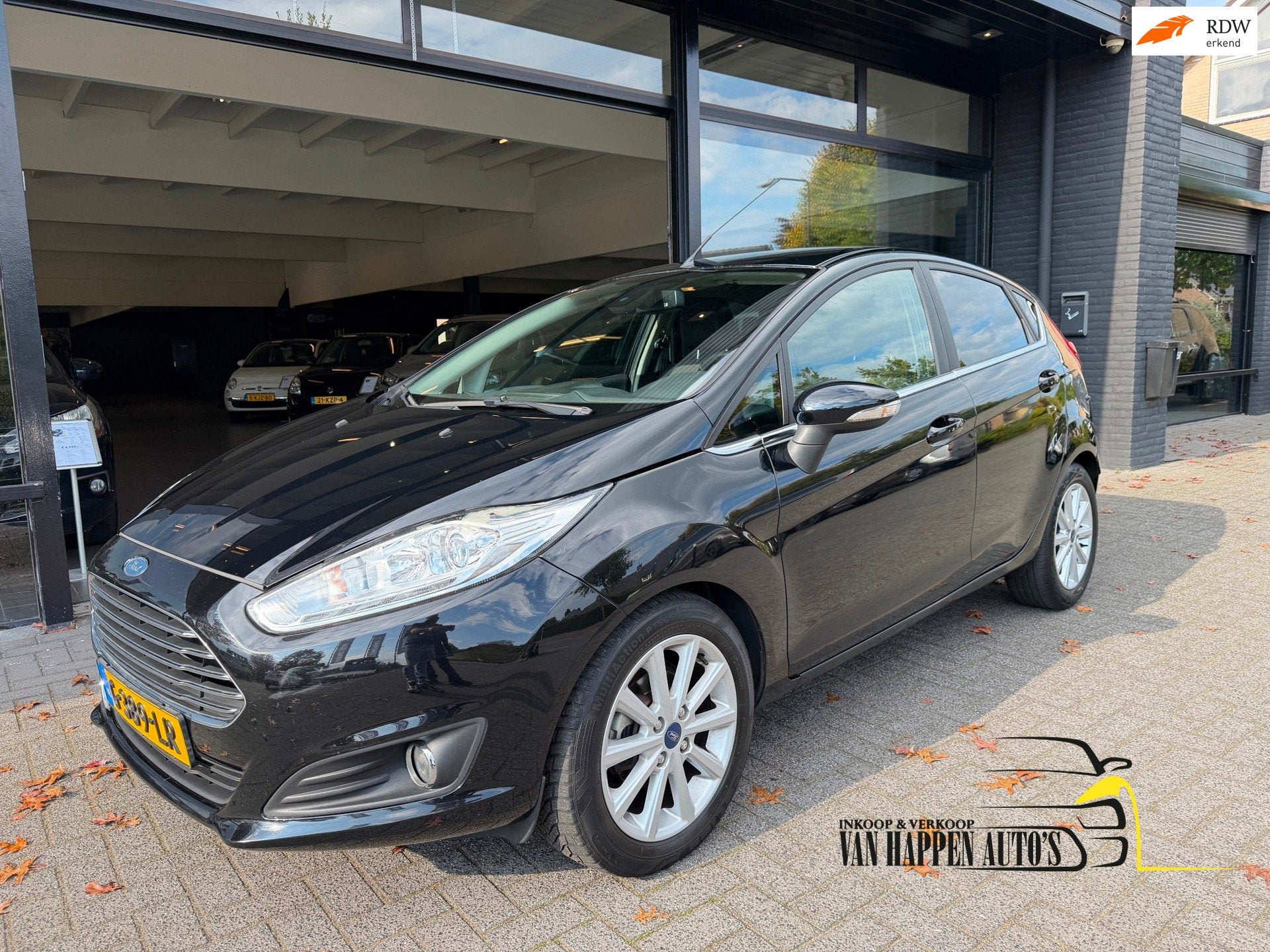 Ford Fiesta 1.5 TDCi Titanium Lease Edition, Voorwielaandrijving, Gebruikt, 96 €/maand, Zwart