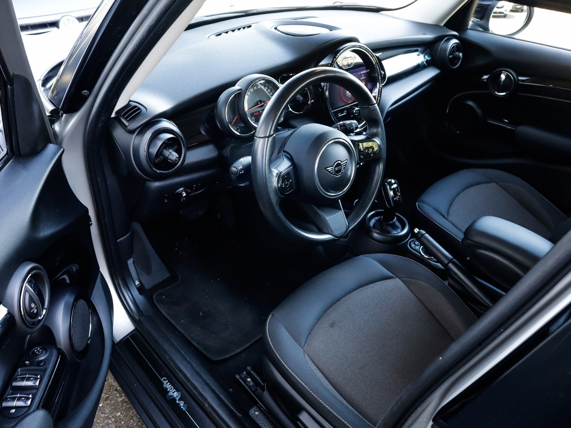 MINI Mini 1.5 Cooper Camden Edition 1e-Eig. & Dealer-Onderh, Auto's, 136 pk, Gebruikt, Leder en Stof, Origineel Nederlands